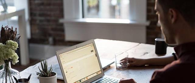 El próximo 5 de abril de 2017, se abrirá el plazo para la presentación telemática de la declaración de la Renta 2016, aunque tendrás que esperar hasta el 11 de mayo si la quieres presentar de manera presencial. El plazo finalizará el 30 de junio, salvo que el resultado sea a ingresar con domiciliación en cuenta, en cuyo caso solo tendrás hasta el 26 de junio.