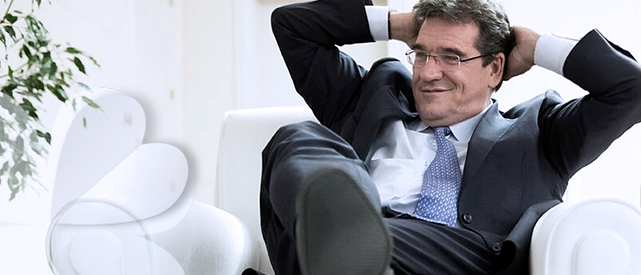 Escrivá pide un cambio cultural para trabajar hasta los 75 años