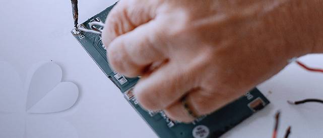 Parece evidente que el pulso entre el regulador europeo y las Big Tech americanas va para largo, y veremos cómo acaba para ambas partes.