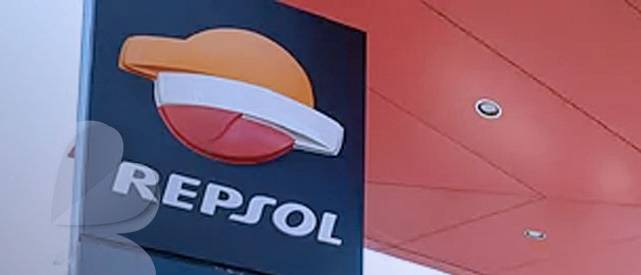 Repsol ha amenazado con irse de España debido a la inseguridad fiscal, jurídica y laboral que asola el país. La fuga empresarial no cesa.